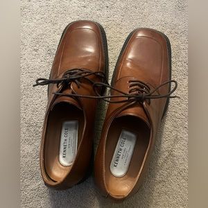Size 11 men’s. Kenneth Cole